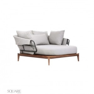 Chaise Kan
